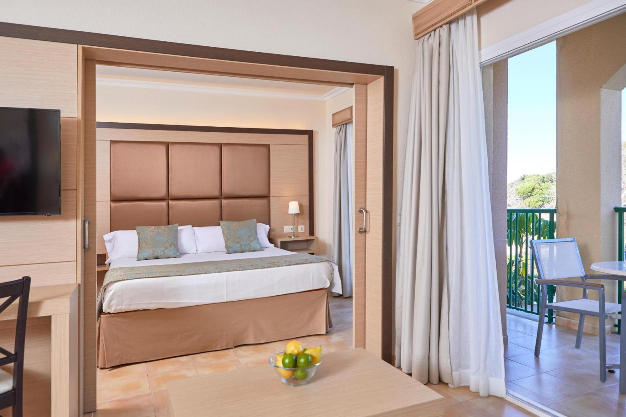 One-Bedroom Suite,1324555273:JPEG